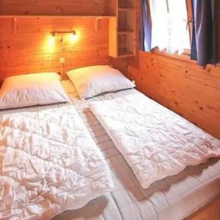 Gemuetliche Ferienhuette Am Mit Grossem Garten