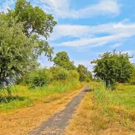 Gemuetliche Ferienhuette Am Mit Grossem Garten * Rechlin